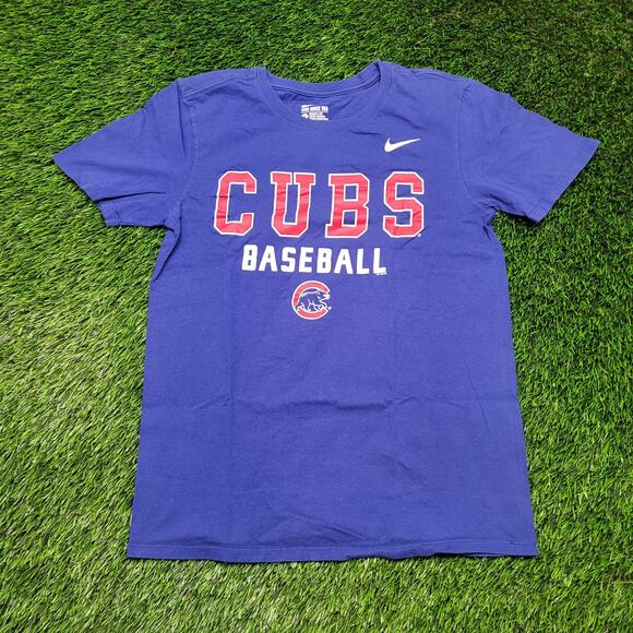 The Nike Tee Chicago Cubs Athletic Cut T-Shirt Mens Small MLB Baseball - Picture 1 of 4